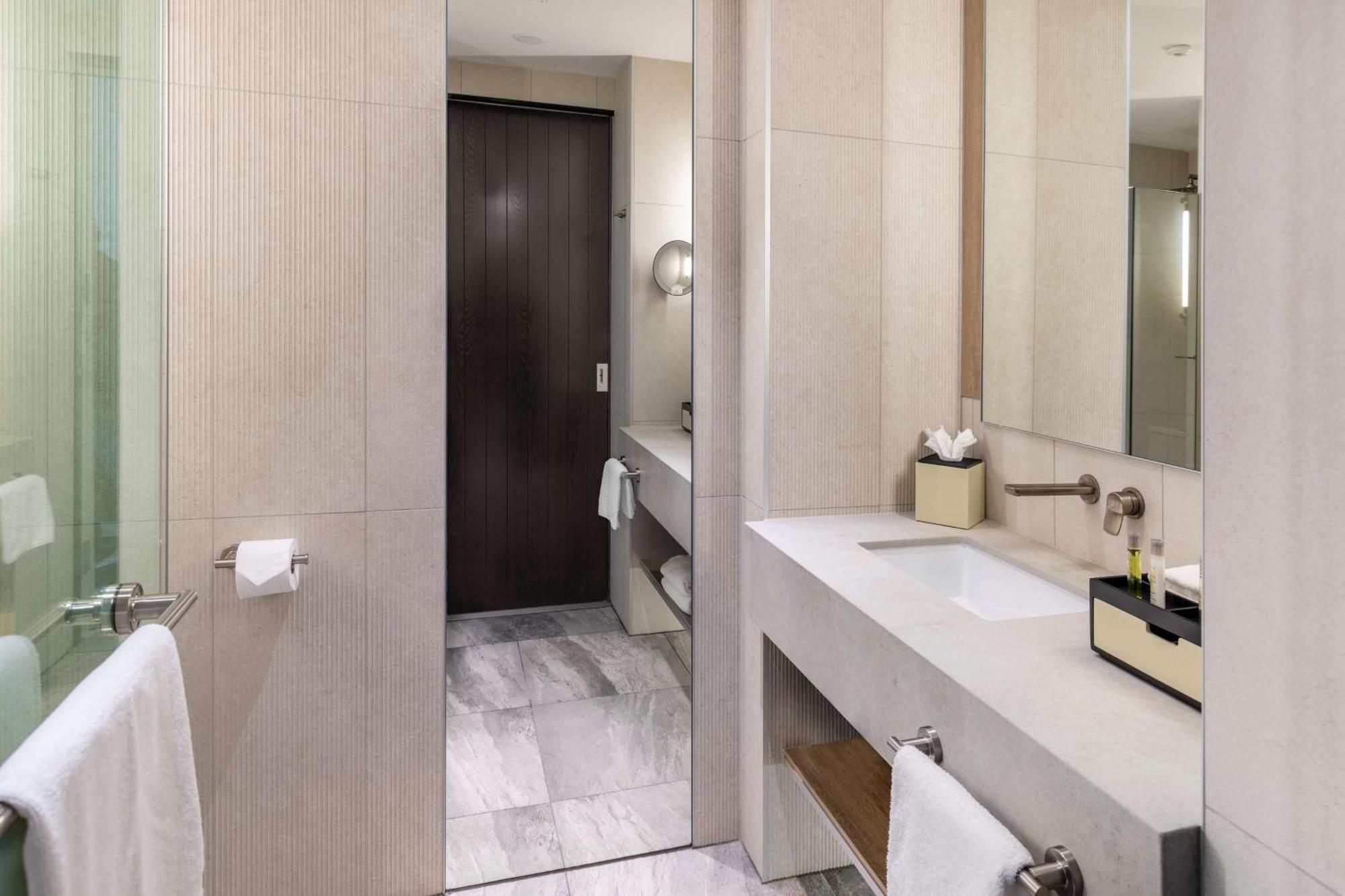 Quarto com Cama King-size