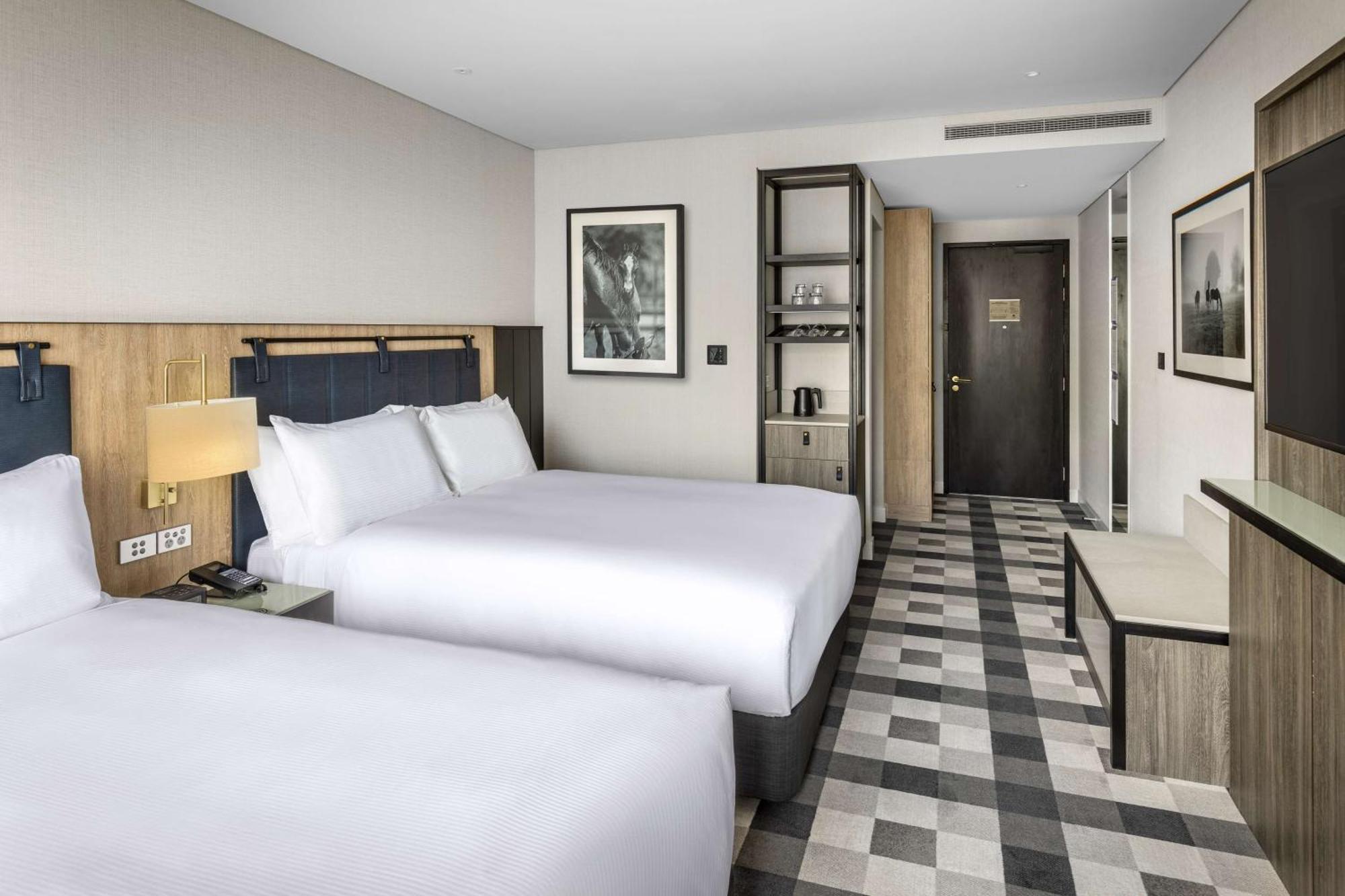 Quarto com Cama Queen-size