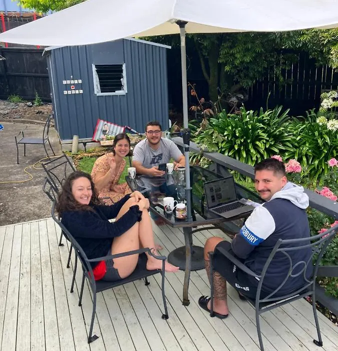 Kiwi Hosts Homestay-1