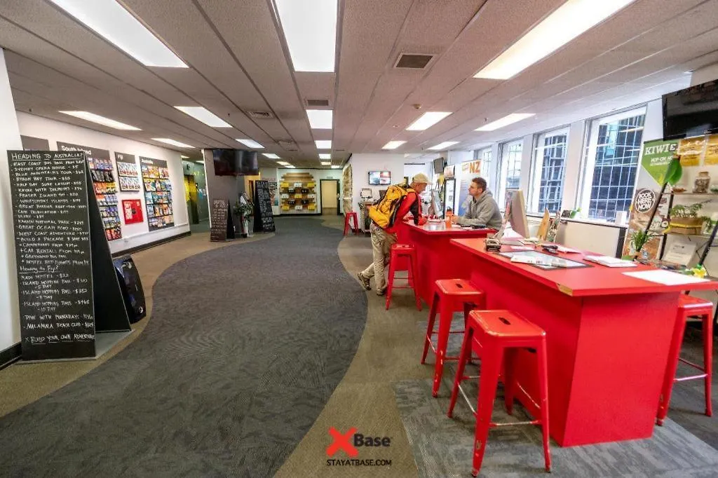 Base Auckland-1