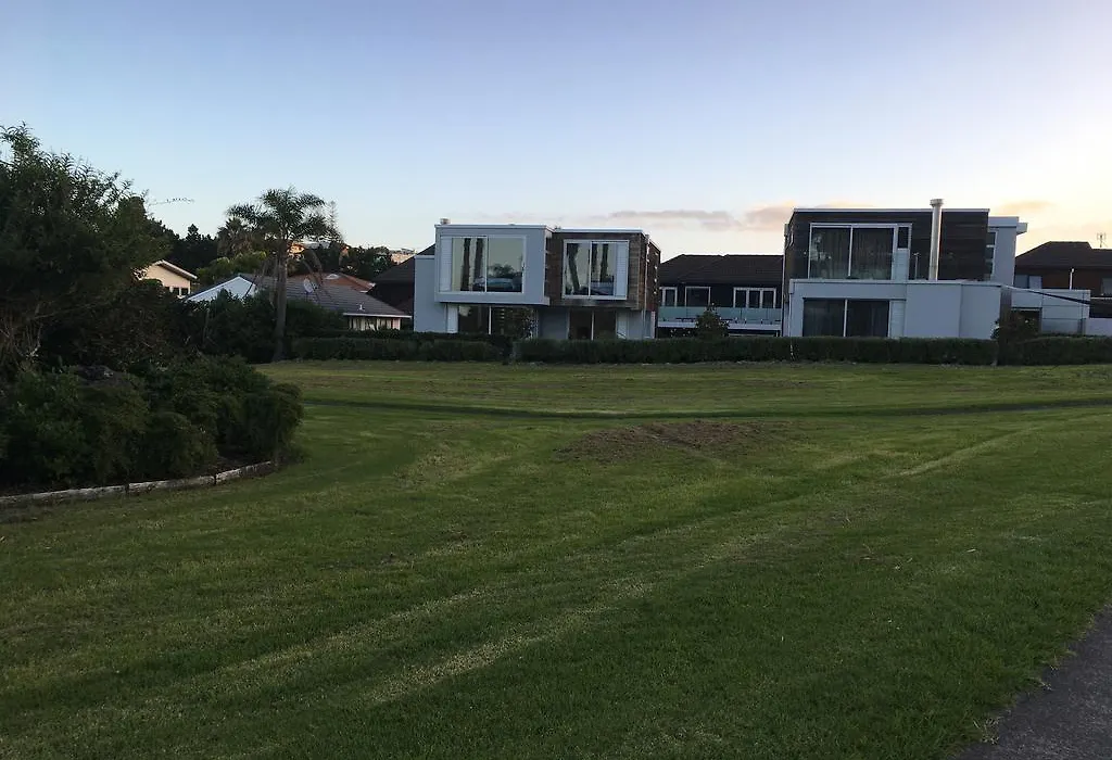 The Beach View House, Milford-1