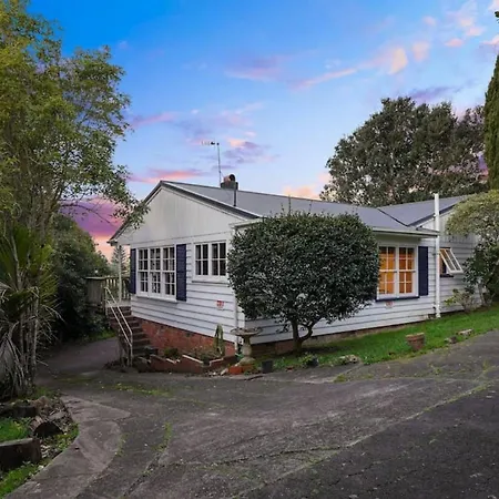 Kohi Family Home With Netflix L Gardens View-2