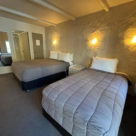 Parklane Motor Lodge-2