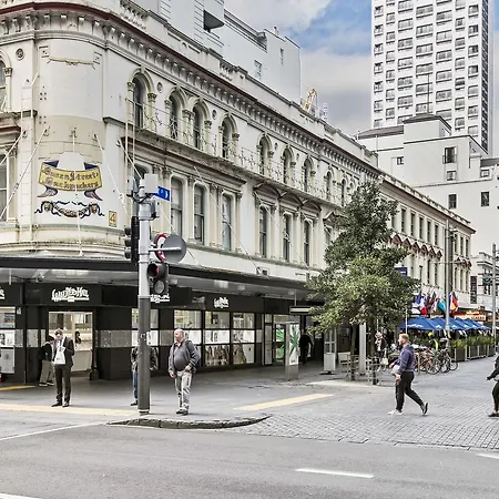 Queen Street Backpackers-2