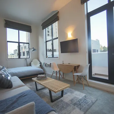 Downtown Penthouse Apartment With City Views-3