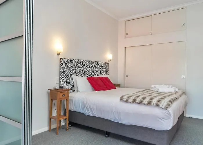 Qv Stays Private Waterfront Apartment Auckland
