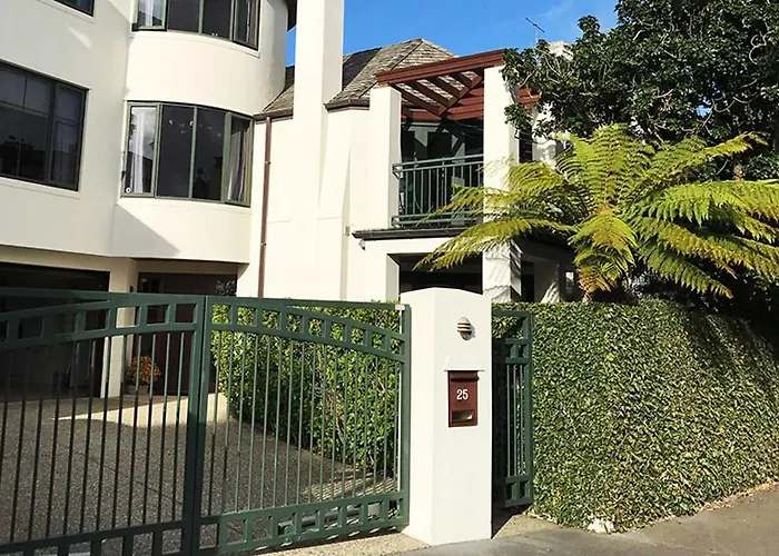 Boutique Parnell Garden Suite Auckland