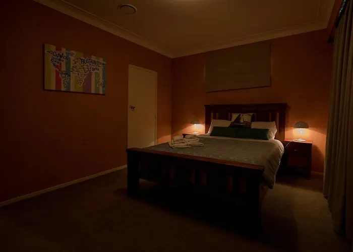 New Windsor Super Cozy & Budgeting 3 Bdrm Holiday Home Auckland