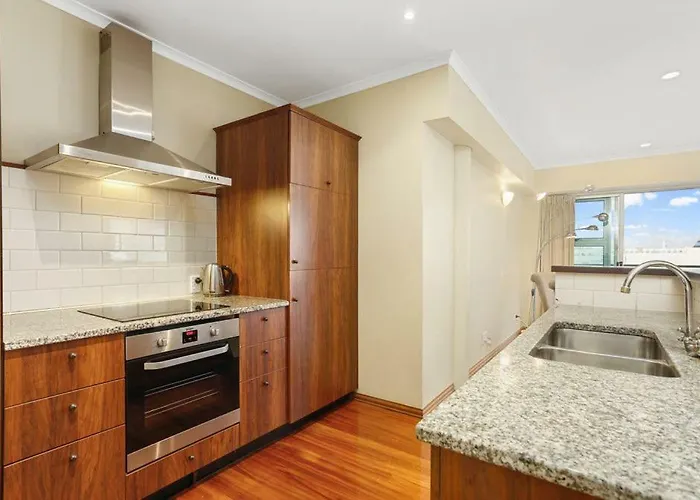 Princes Wharf Waterfront 2 Bed Rooms Apartment Viaduct Cbd Auckland
